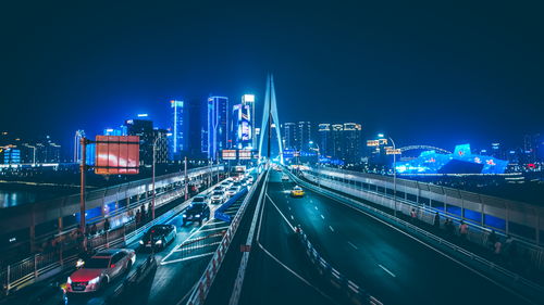 路边孤独夜景视频，夜晚孤独景色的视频