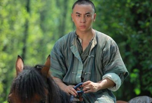 当之无愧的意思解释_家喻户晓的意思