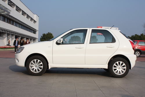 众泰z200hb二手车（二手众泰z200价格）