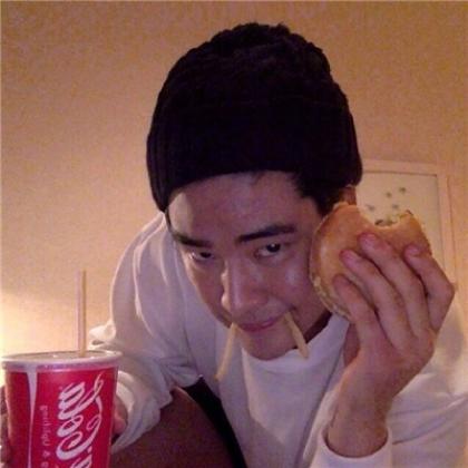 真人搞笑图片_真人搞笑图片头像 逗比