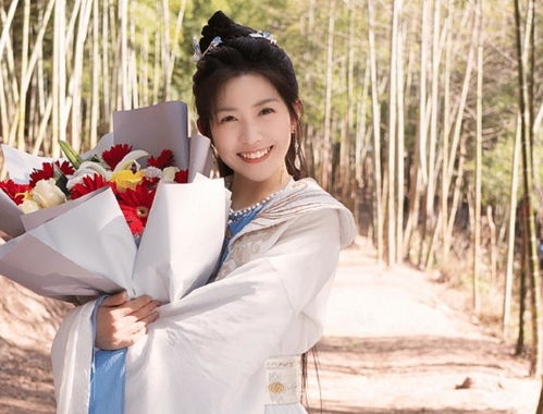 短剧先婚后爱：裴少的契约小娇妻免费在线观看_替嫁娇妻深深爱短剧免费在线观看--第1张
