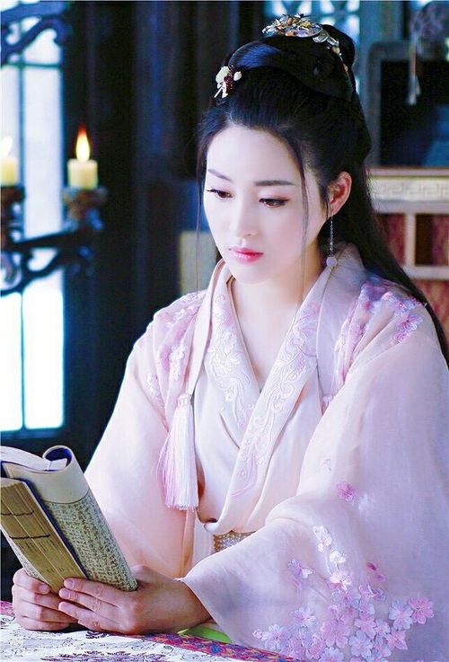 热播短剧女明星的贴身阴阳师免费在线观看_女明星的贴身保镖叶辰免费全文笔趣阁--第1张
