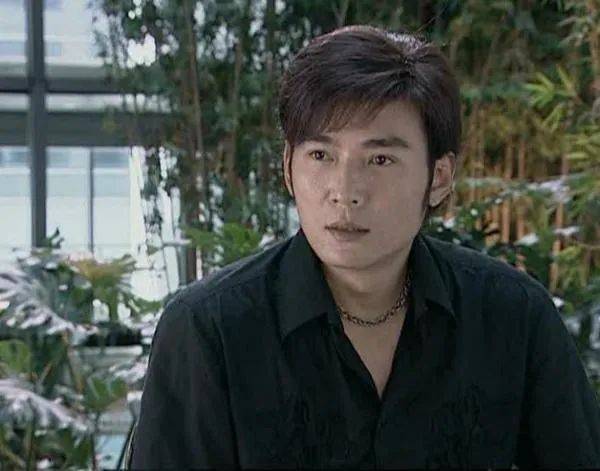 短剧萧总夫人又在拍吻戏全集观看_萧总又来追妻了--第1张