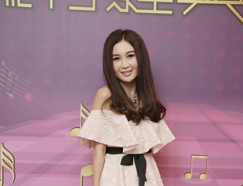 短剧离婚后大明星老婆求我复合全集观看_大离婚后我爆红娱乐圈--第1张