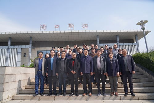 热播短剧大乾憨婿免费在线观看_南京铁道职业技术学院校长是谁--第1张