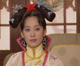 短剧灵魂互换后皇后娘娘野翻了短剧完整版 短剧完整版，灵魂互换后皇后娘娘野翻了--第1张