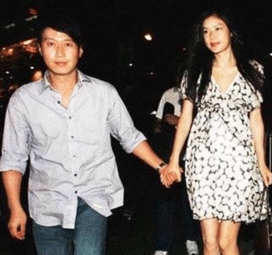 短剧霍少闪婚后竟成了娇娇公主短剧完整版 短剧霍少闪婚后竟成了娇娇公主短剧完整版--第1张