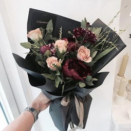 送花给女朋友写点什么好呢 送花给女朋友写点什么好呢--第1张