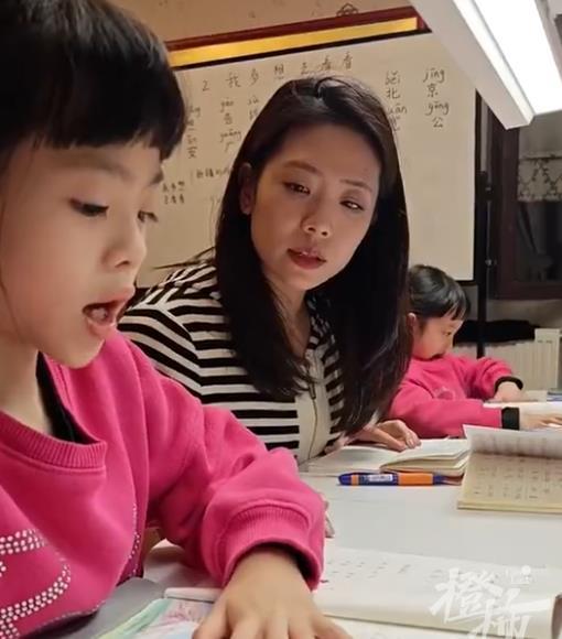 热播短剧五年后我带双胞胎炸翻前夫团全集完整版在线观看 五年后，我带双胞胎炸翻前夫团！全集完整版在线观看--第1张