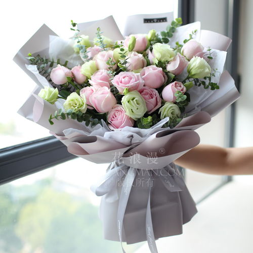 第一次送花给女朋友写点什么好呢 第一次送花给女朋友写点什么好呢--第1张