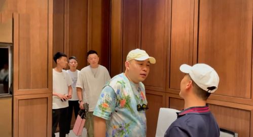  热播短剧隐秘爱人鹿单东在线免费观看全集，隐秘爱人鹿单东在线免费全集观看，热播短剧的秘密爱情--第1张