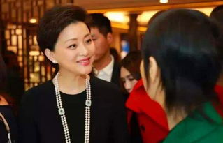  热播短剧总裁夫人竟是女首富，在线免费观看全集！，总裁夫人女首富，全集免费观看--第1张