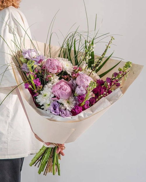  女神节送什么花，女神节送粉色玫瑰花比较好。--第1张