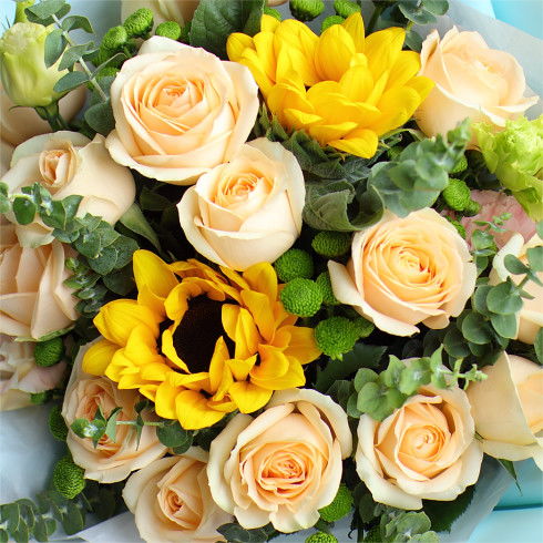  30朵黄玫瑰代表的花语，30朵黄玫瑰的花语是珍重祝福、道歉和再见等。--第1张