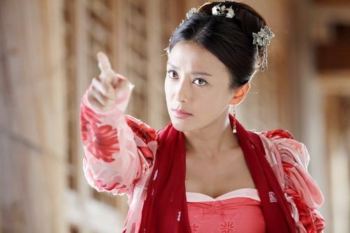  热播短剧凤求凰之我的老婆是女帝，杨洁李可馨免费全集，热播短剧，凤求凰之我的老婆是女帝免费全集观看，杨洁和李可馨演绎精彩故事--第1张