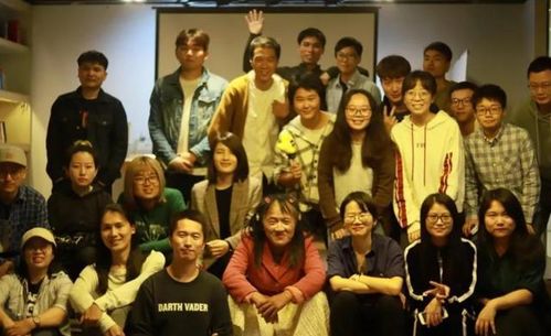  热播短剧回到民国当土豪免费全集——穿越时空，体验土豪人生--第1张