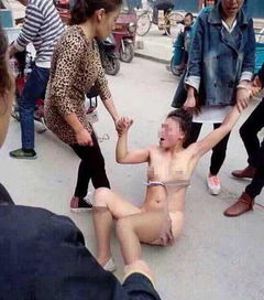  ，热播短剧下山后被众美女围殴免费全集--第1张