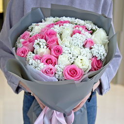  妈妈生日送什么鲜花，妈妈生日送康乃馨鲜花比较好。--第1张