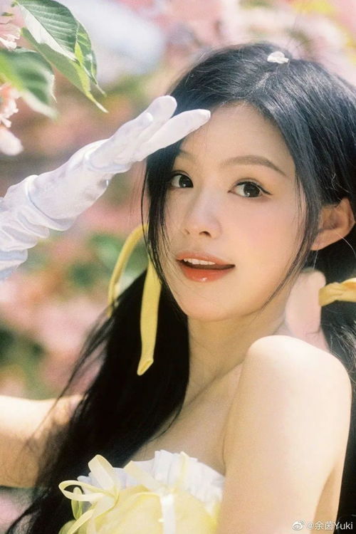  短剧八零漂亮后妈全集观看，八零漂亮后妈全集--第1张