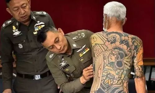  大爷6元买到军事机密立马报警，真相令人瞠目结舌！--第1张