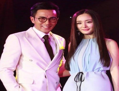  离婚后大明星老婆后悔了，全集观看--第1张
