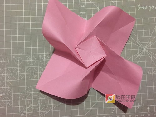  玫瑰花折纸教程视频慢，玫瑰花折纸教程，慢镜头折纸技巧--第1张