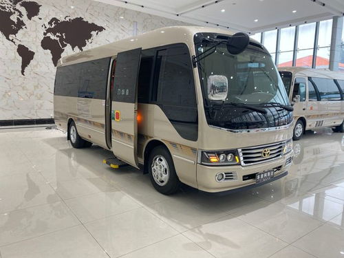 中巴车_中巴车15座--第1张