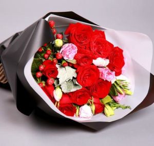  送花给老婆送什么花比较好，送花给老婆送什么花比较好，玫瑰花是最佳选择--第1张