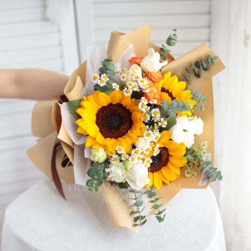  生日花束送什么花，生日花束，送礼佳品--第1张