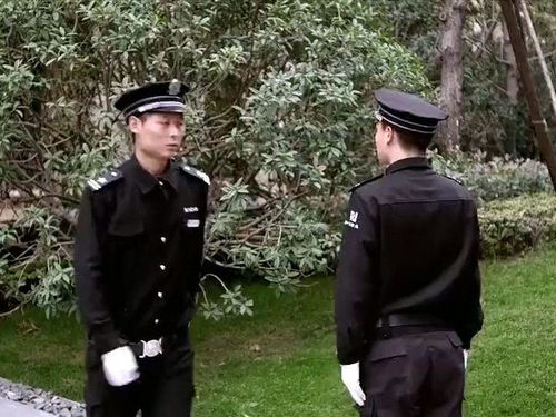 保安老爸竟是满级大佬短剧  保安老爸竟是满级大佬短剧，保安老爸竟是满级大佬短剧，保安老爸的传奇人生--第1张