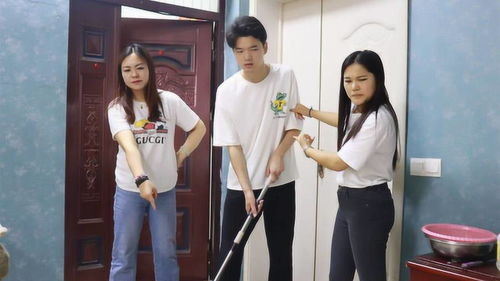 女总裁的上门女婿短剧  女总裁的上门女婿短剧，女总裁的上门女婿短剧，总裁与上门女婿的甜蜜爱情故事--第1张