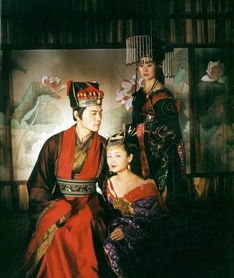 太妃为后之笼中雀短剧  太妃为后之笼中雀短剧，太妃为后之笼中雀，宫廷争斗的阴谋与爱情--第1张