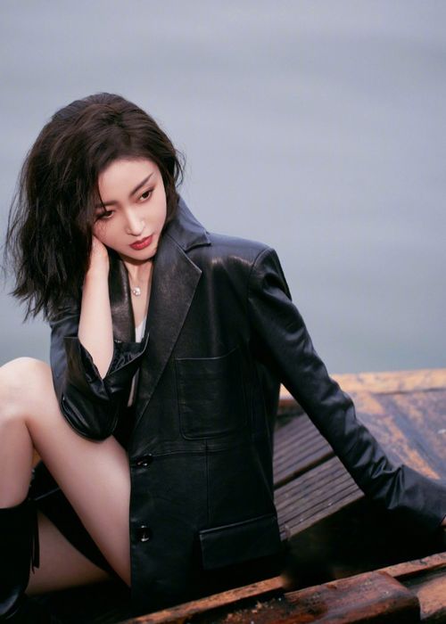 大小姐归来飒翻天短剧  大小姐归来飒翻天短剧，大小姐归来飒翻天，短剧版大小姐归来，演绎不一样的精彩人生--第1张