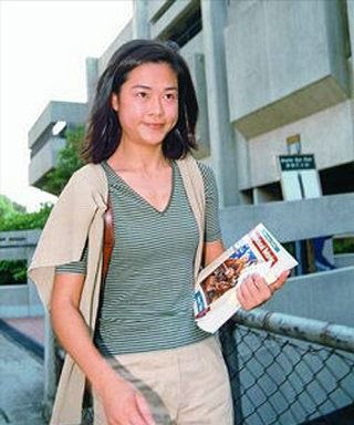 当皇后穿成了豪门弃妇明月曾经照双人短剧  明月曾经照双人——豪门弃妇的华丽转身--第1张