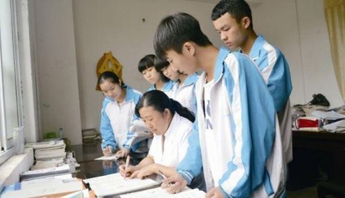 首辅大人他悔不当初有水印长篇短剧  首辅大人他悔不当初，首辅大人悔不当初，短剧，水印版--第1张