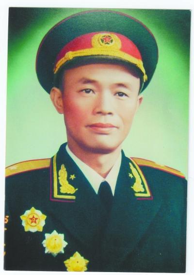 少将大人轻轻宠短剧  少将大人轻轻宠短剧，少将大人轻轻宠，军婚甜宠短剧--第1张