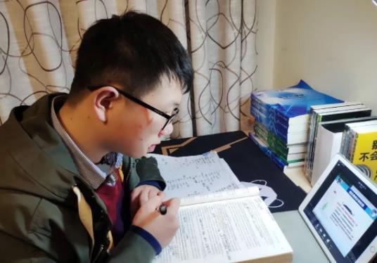 寒窗苦读少年志短剧  寒窗苦读少年志短剧，寒窗苦读--第1张