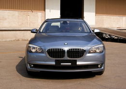 2010款宝马760li_2010款宝马760油耗多少--第1张