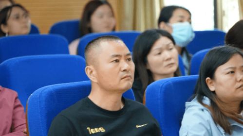 狂医短剧在线观看全集  狂医短剧在线观看全集——一场视觉与心灵的盛宴--第1张