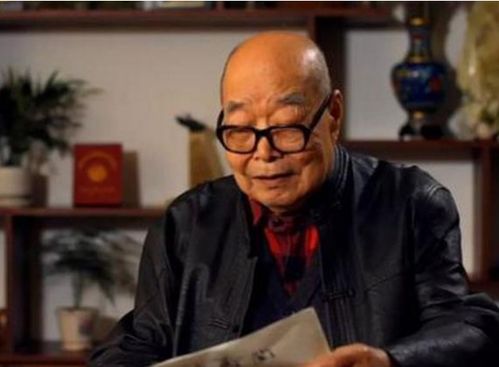 龙隐于田老农父亲是大佬短剧在线观看  龙隐于田老农父亲是大佬短剧在线观看，龙隐于田，老农父亲是大佬--第1张