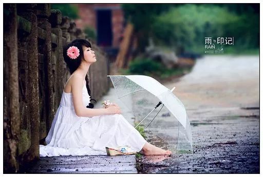 雨落尘归曼娜短剧在线观看  雨落尘归曼娜短剧在线观看--第1张