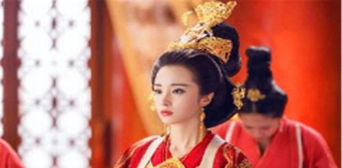 皇后娘娘有点彪短剧在线免费观看全集  皇后娘娘有点彪短剧在线免费观看全集--第1张