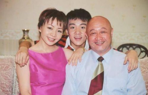 夫人流产后疯批总裁他慌了短剧在线免费观看全集  夫人流产后疯批总裁他慌了短剧在线免费观看全集--第1张