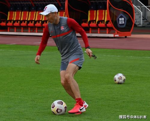 恰逢承书听雨时四一短剧全集在线观看  恰逢承书听雨时四一短剧全集在线观看--第1张