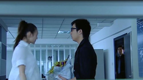 谢秘书和她的三个上司短剧全集在线观看  谢秘书和她的三个上司短剧全集在线观看，谢秘书和她的三个上司，职场风云短剧全集在线观看--第1张