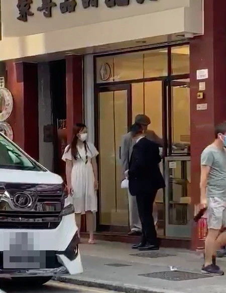 战皇的美女夫人长篇短剧全集在线观看  战皇的美女夫人，长篇短剧全集在线观看，战皇美艳夫人，短篇甜宠日常--第1张