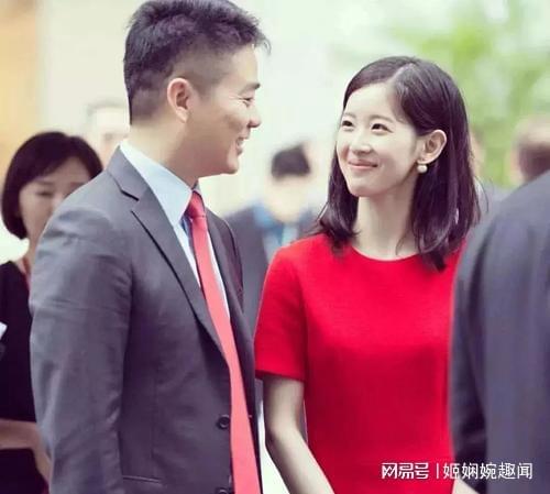 离婚后夫人成了千亿大佬短剧全集在线观看  离婚后夫人成了千亿大佬短剧全集在线观看，离婚后夫人成了千亿大佬短剧在线免费观看--第1张