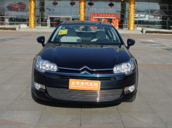 2012款雪铁龙c5参数配置_雪铁龙c52012款怎么样值得买吗--第1张