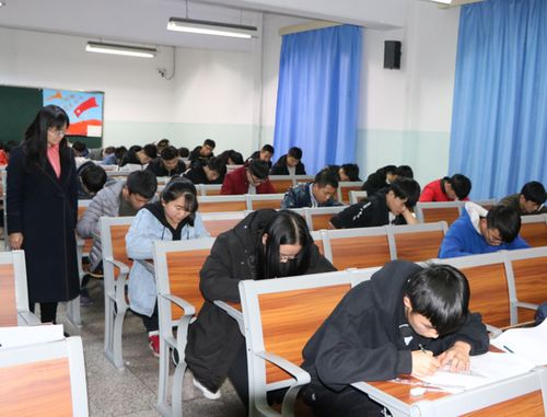 萌宝神助攻五个爹地哪里逃李家园子短剧在线资讯  萌宝神助攻，五个爹地哪里逃（李家园子短剧在线资讯）--第1张