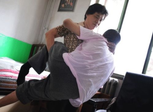 植物人妻子醒来后，医院巅峰对决--第1张